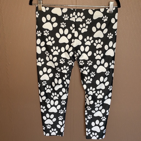 Call me active leggings size large paw print - Picture 3 of 4